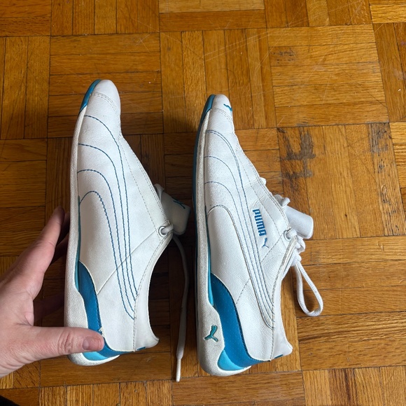 Y2k 90s white and blue puma - Perfect conditions * accepting offer - Picture 5 of 9